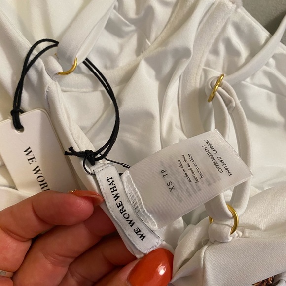 WEWOREWHAT Baroque Border one piece NEW WITH TAGS - Picture 5 of 8